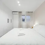 アパート Unique Designer Near Center