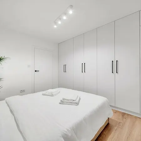 Unique Designer Near Center * 브라티슬라바