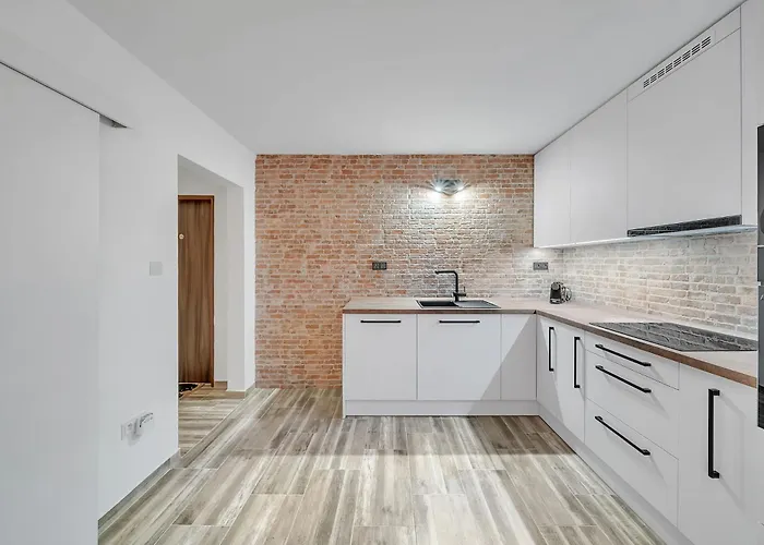 아파트 Unique Designer Near Center *